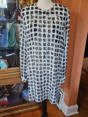 Derek Lam Black and White Long-Sleeve Printed Shift Dress